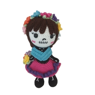 Peluche muñeca catrina hecho a mano a ganchillo (amigurumi). - Imagen 1