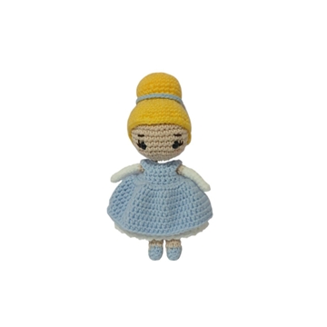 Peluche muñeca Cenicienta princesa Disney hecha a mano a ganchillo (amigurumi). - Imagen 1