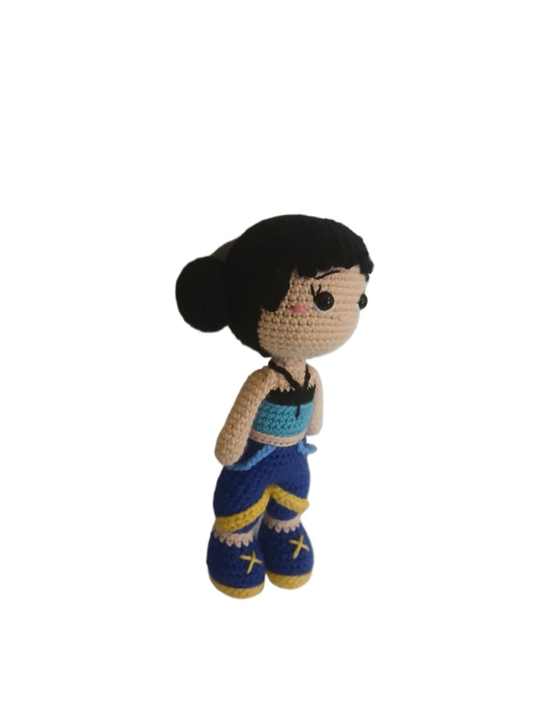 Peluche muñeca de las guerreras k- pop hecho a mano a ganchillo (amigurumi). - Imagen 2