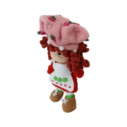 Peluche muñeca fresita hecho a mano a ganchillo (amigurumi). - Imagen 2