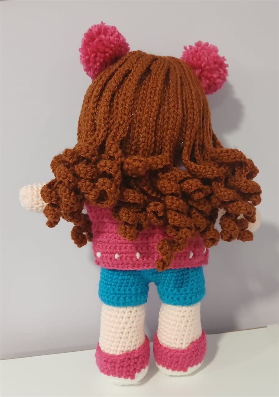 Peluche muñeca María Clara hecha a mano a ganchillo (amigurumi). - Imagen 4