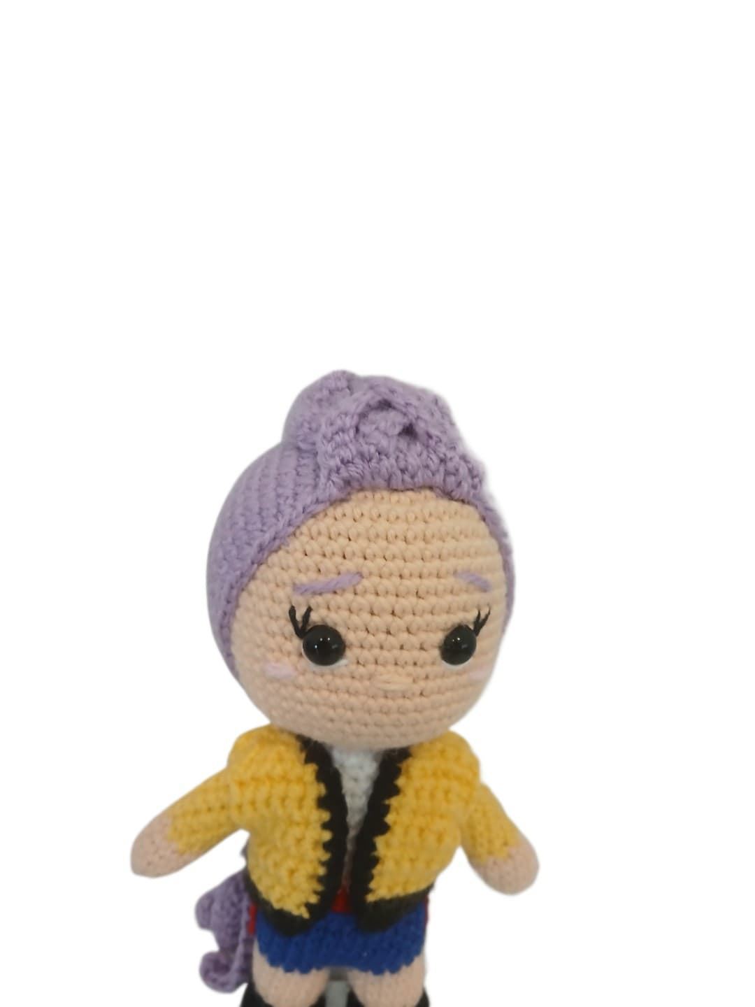 Peluche muñeca rumi de las guerreras k- pop hecho a mano a ganchillo (amigurumi). - Imagen 4