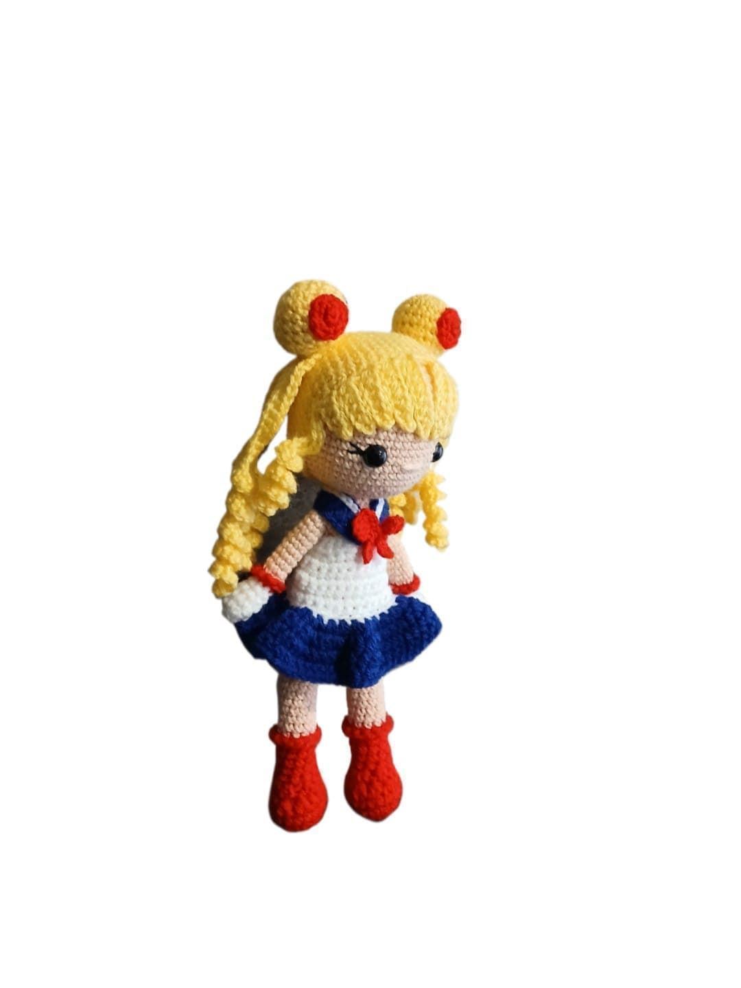 Peluche muñeca Sailoor Moon hecha a mano a ganchillo (amigurumi). - Imagen 2