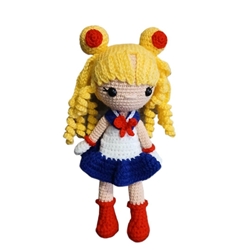Peluche muñeca Sailor Moon hecha a mano a ganchillo (amigurumi). - Imagen 1