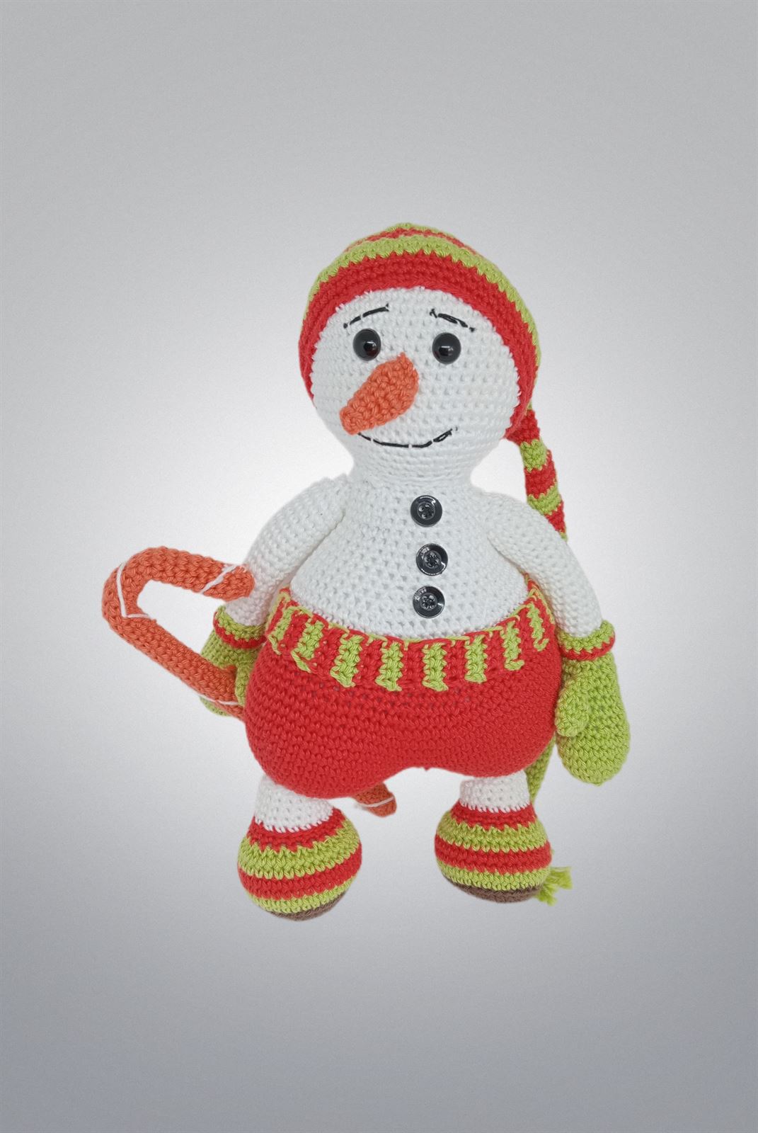 Peluche muñeco de nieve con bastón amigurumi - Imagen 1