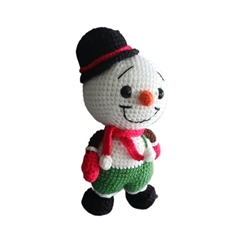 Peluche muñeco de nieve navideño con gorro hecha a mano a ganchillo (amigurumi). - Imagen 2