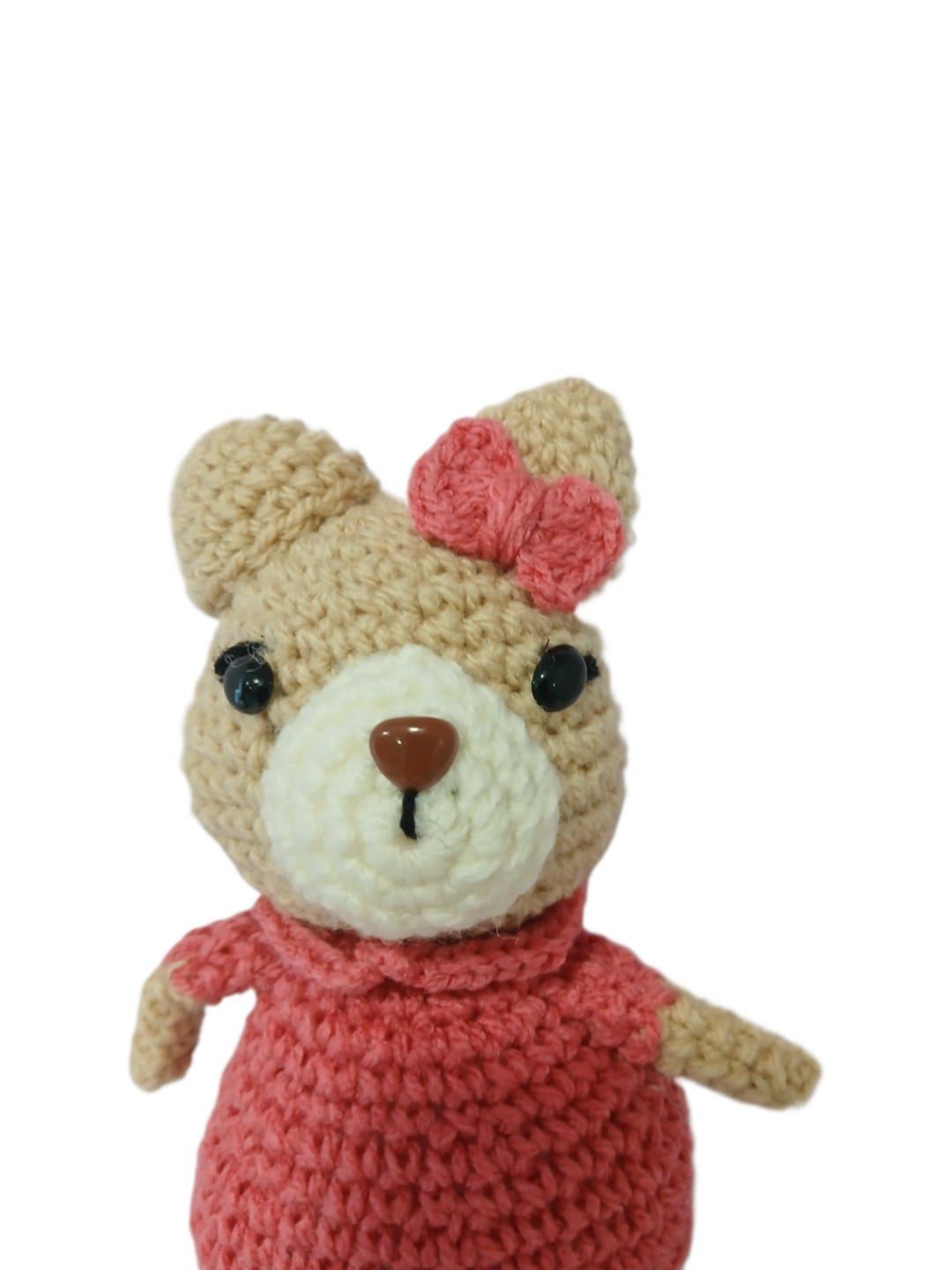 Peluche osa con vestido rosa hecha a mano a ganchillo (amigurumi). - Imagen 4