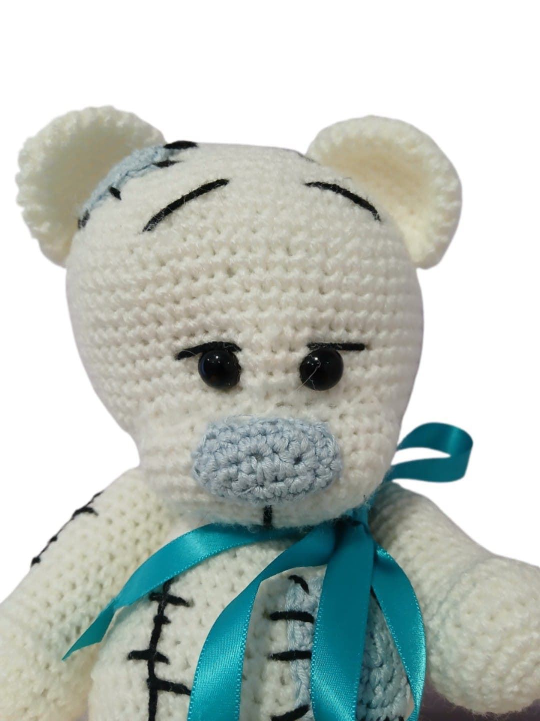 Peluche oso blanco hecho a mano a ganchillo (amigurumi). - Imagen 4