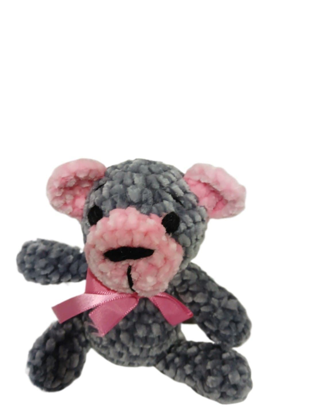 Peluche oso gris y rosa en lana chenille hecha mano a ganchillo (amigurumi). - Imagen 4