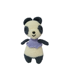 Peluche oso panda con vestido lila hecho a mano a ganchillo (amigurumi). - Imagen 1