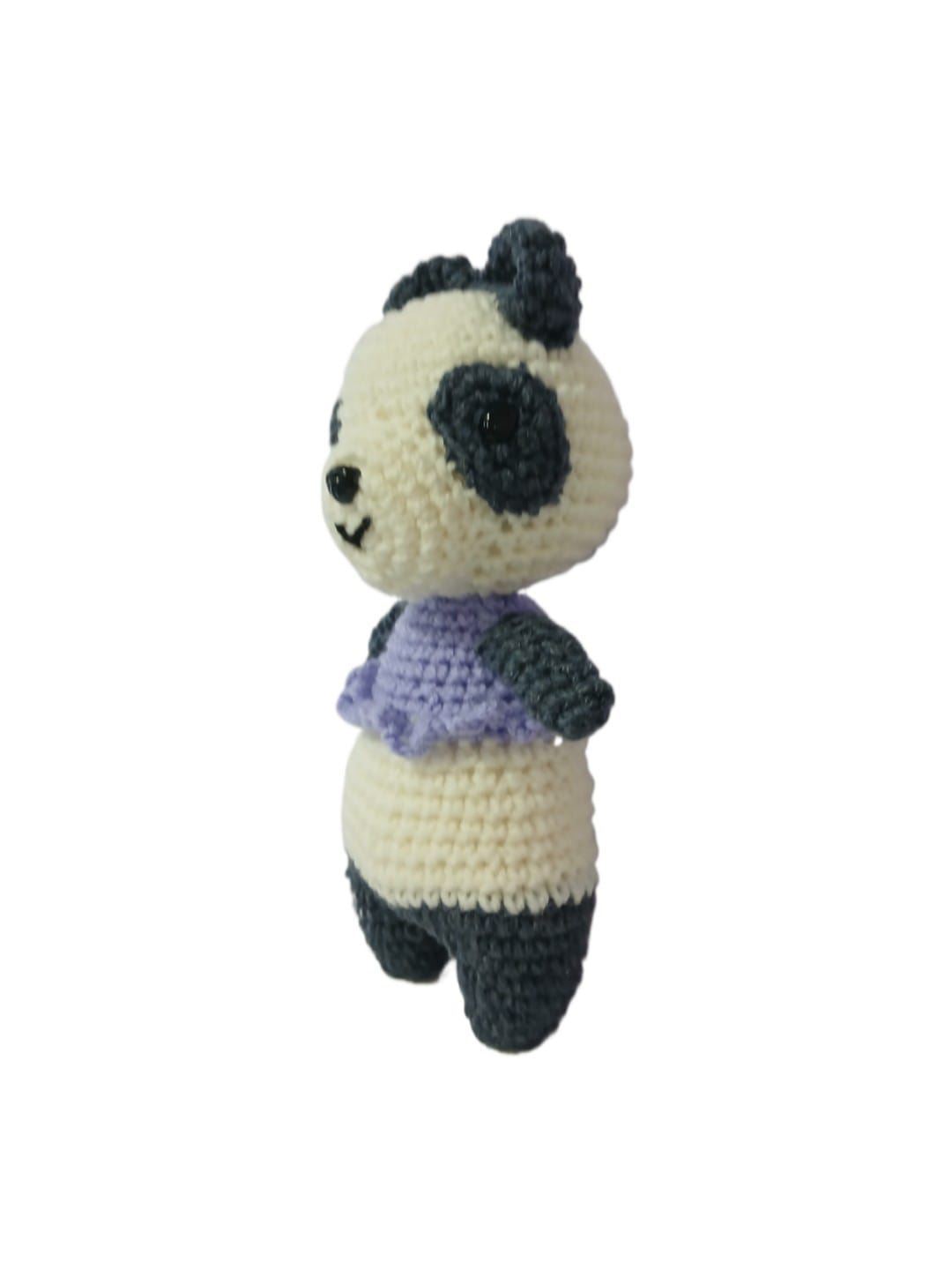 Peluche oso panda con vestido lila hecho a mano a ganchillo (amigurumi). - Imagen 2