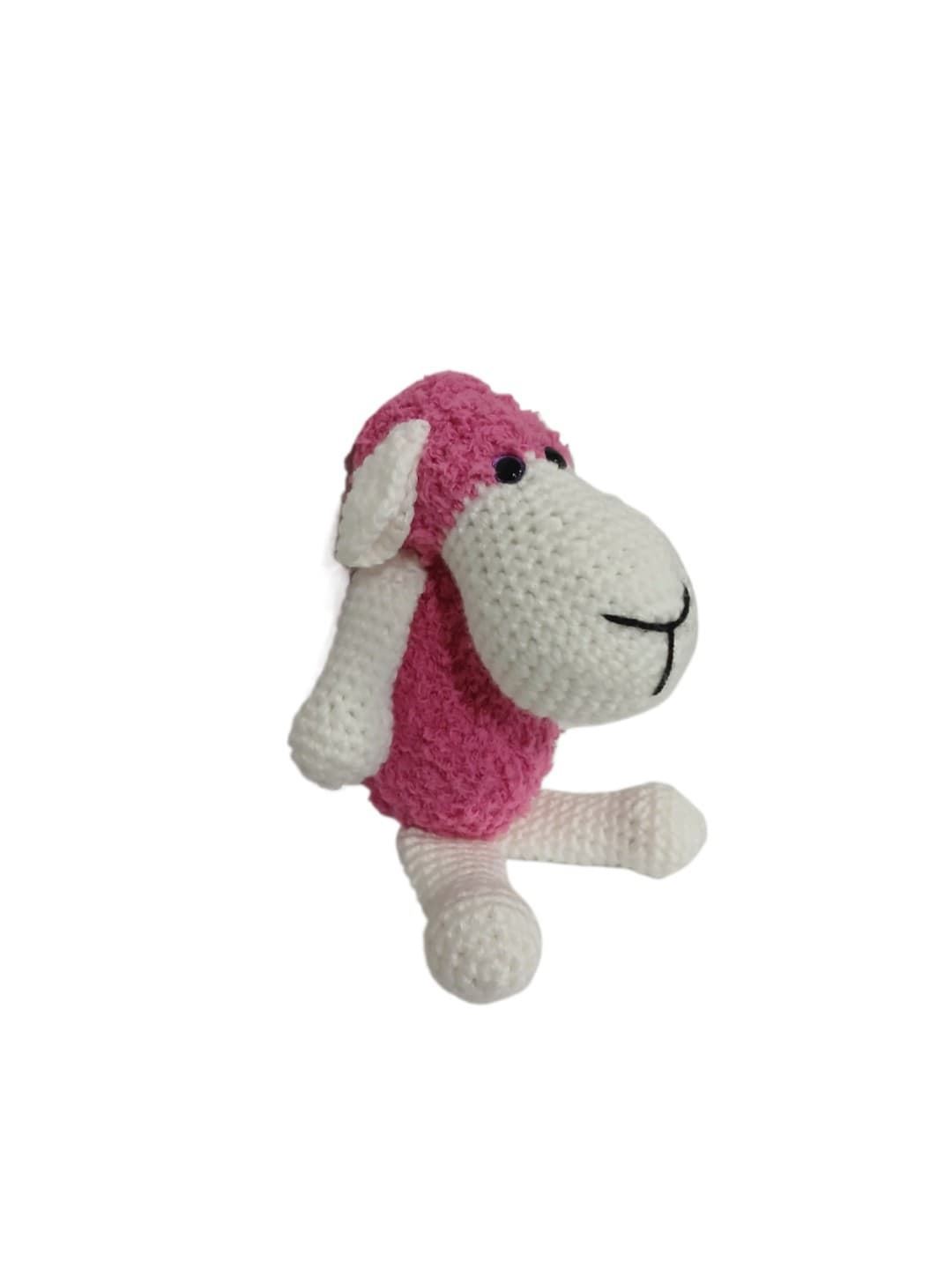 Peluche oveja rosa hecha a mano a ganchillo (amigurumi). - Imagen 2
