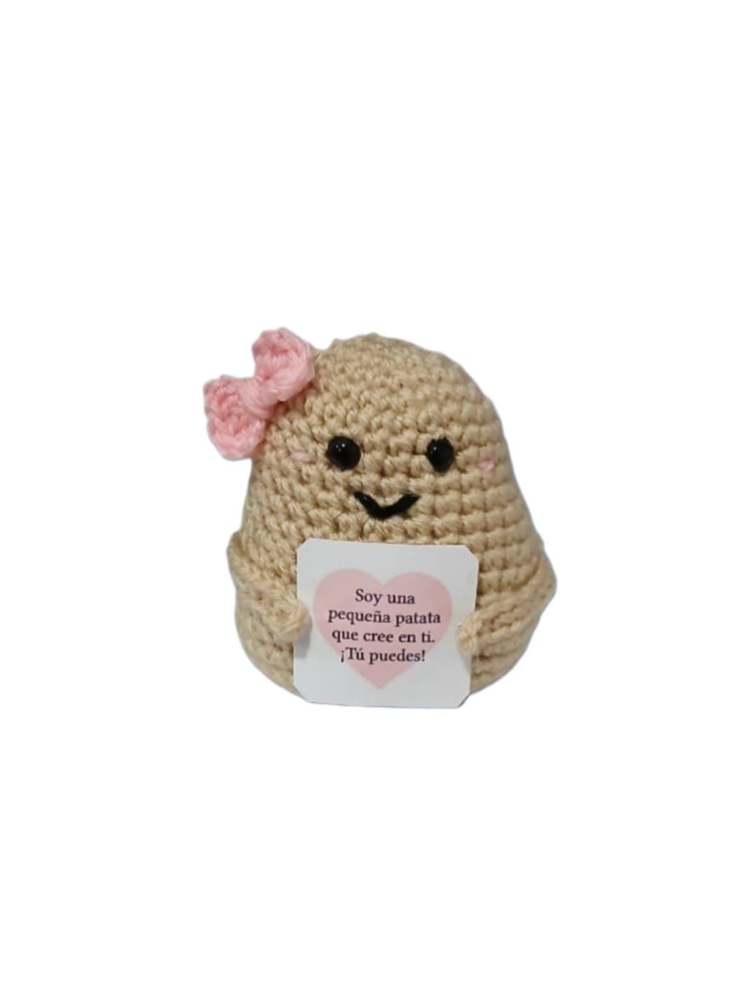 Peluche patata positiva con frase hecha a mano a ganchillo (amigurumi). - Imagen 1