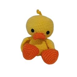 Peluche pato amarillo hecho a mano a ganchillo (amigurumi). - Imagen 1