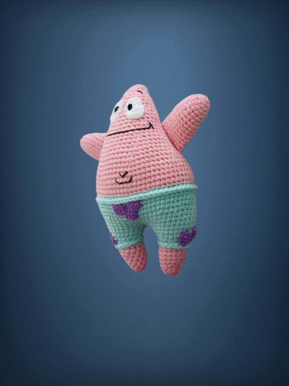 Peluche patricio bob esponja hecho a mano a ganchillo (amigurumi). - Imagen 2