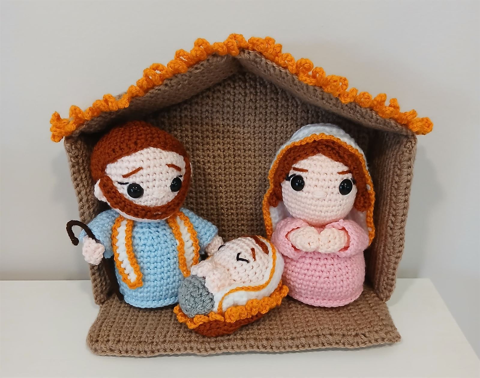 Peluche pesebre nacimiento hecho a mano a ganchillo (amigurumi). - Imagen 1