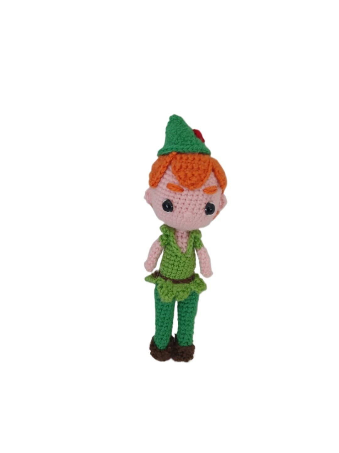 Peluche peter pan principe hecho a mano a ganchillo (amigurumi). - Imagen 1