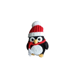 Peluche pingüino navideño hecho a mano a ganchillo (amigurumi). - Imagen 1