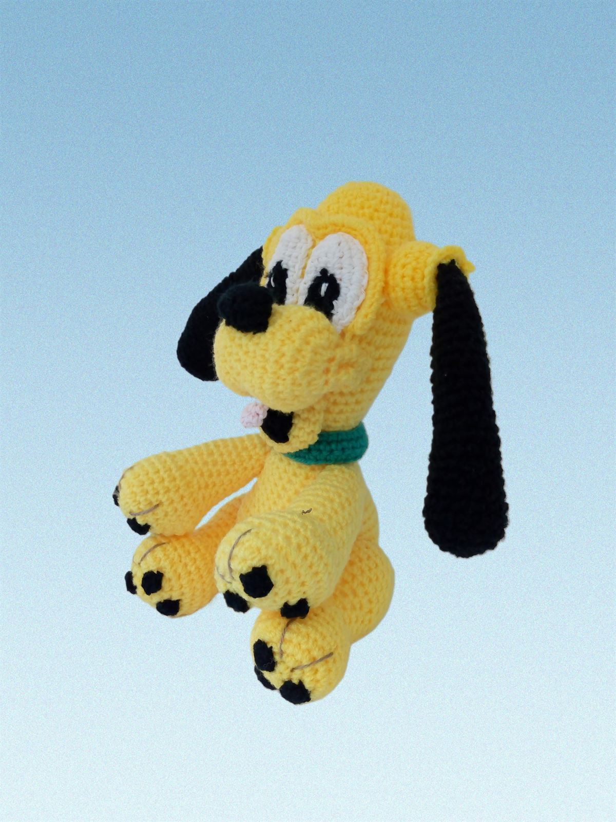 Peluche Pluto amigurumi - Imagen 3