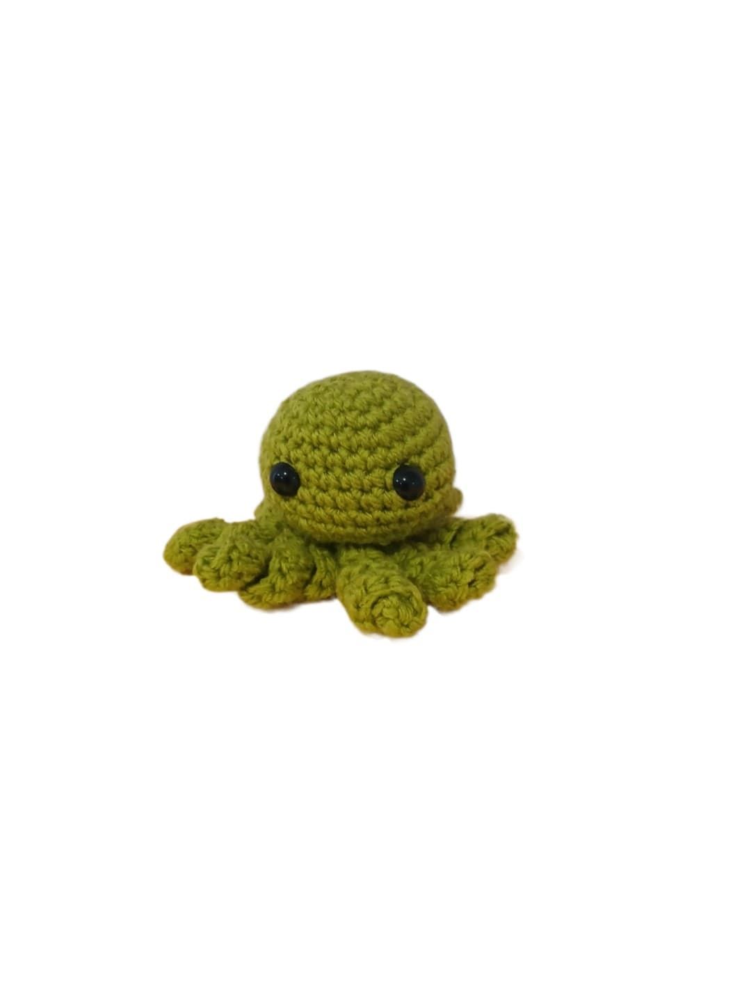 Peluche pulpo amigurumi 8 cm verde - Imagen 1