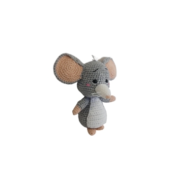 Peluche ratón con vestido rosa fucsia hecha a mano a ganchillo (amigurumi). - Imagen 2