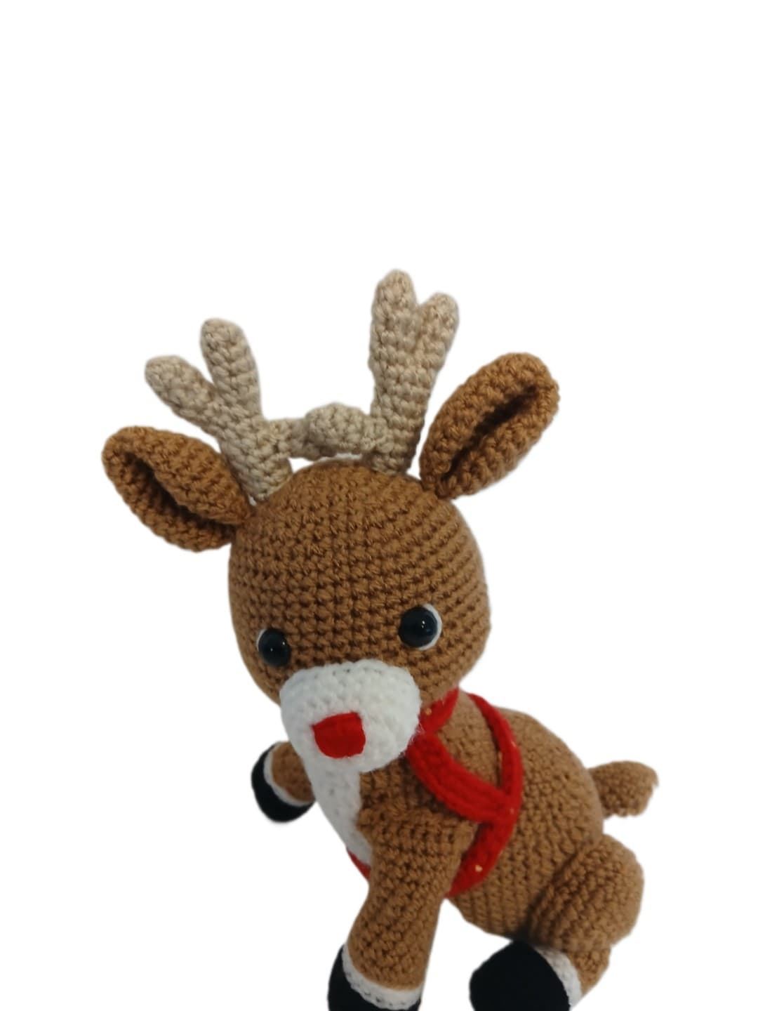 Peluche reno navideño hecha a mano a ganchillo (amigurumi). - Imagen 3