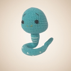 Peluche serpiente hecho a mano a ganchillo (amigurumi). - Imagen 2