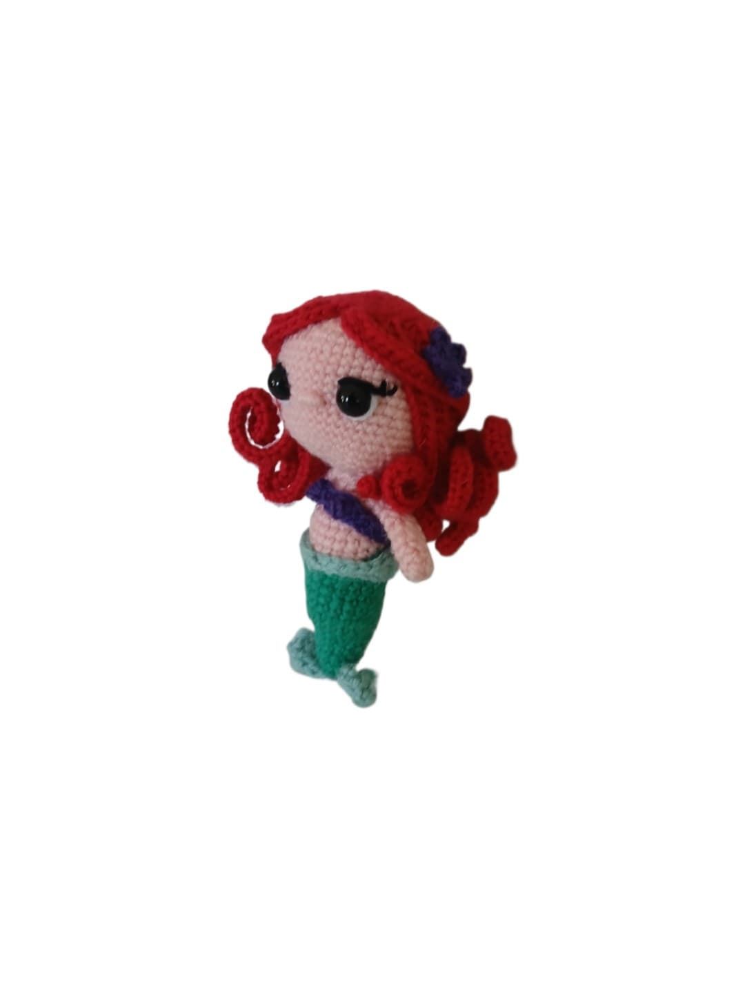 Peluche sirenita princesa hecha a mano a ganchillo (amigurumi). - Imagen 3
