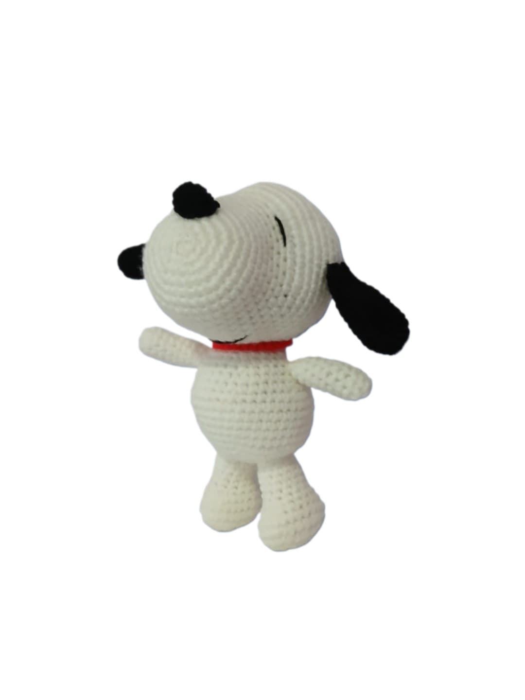 Peluche snoopy hecho a mano a ganchillo (amigurumi). - Imagen 2