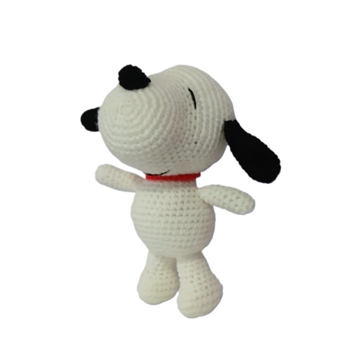 Peluche snoopy hecho a mano a ganchillo (amigurumi). - Imagen 2
