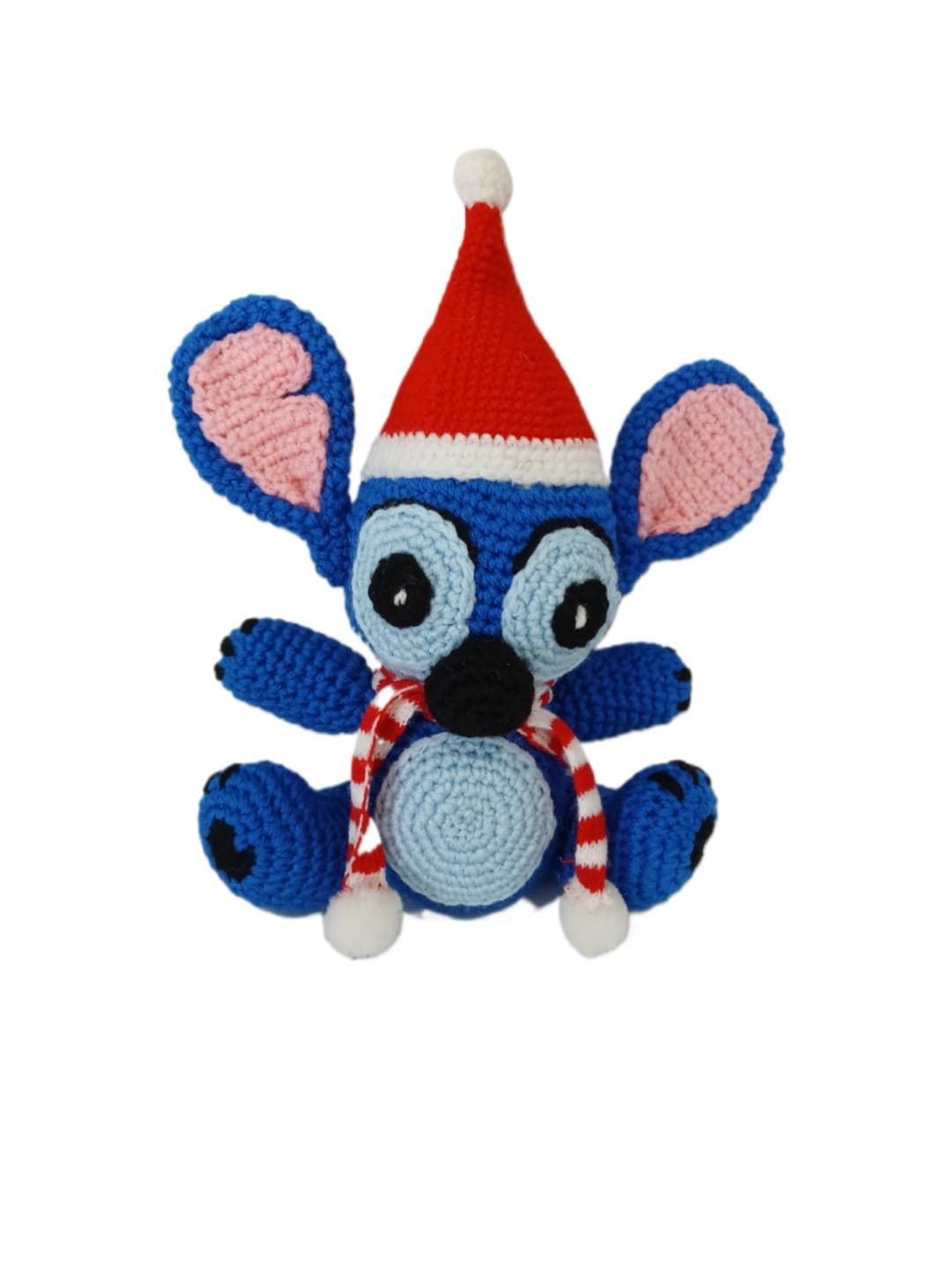 Peluche stitch navideño navidad  hecho a mano a ganchillo (amigurumi). - Imagen 1