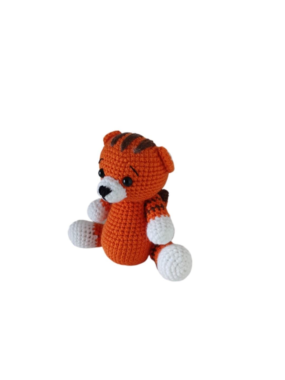Peluche tigre hecho a mano a ganchillo (amigurumi). - Imagen 2