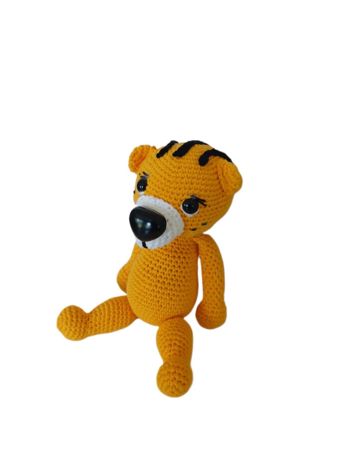 Peluche tigre hecho a mano a ganchillo (amigurumi). - Imagen 3