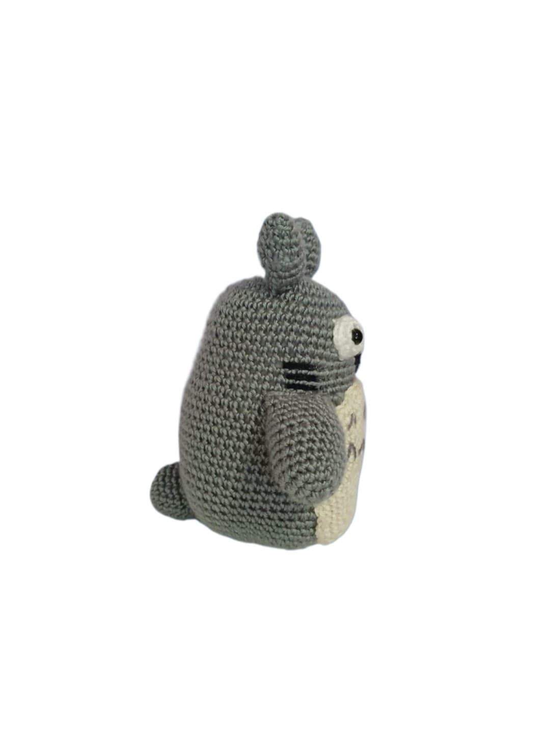 Peluche totoro hecho a mano a ganchillo (amigurumi). - Imagen 3