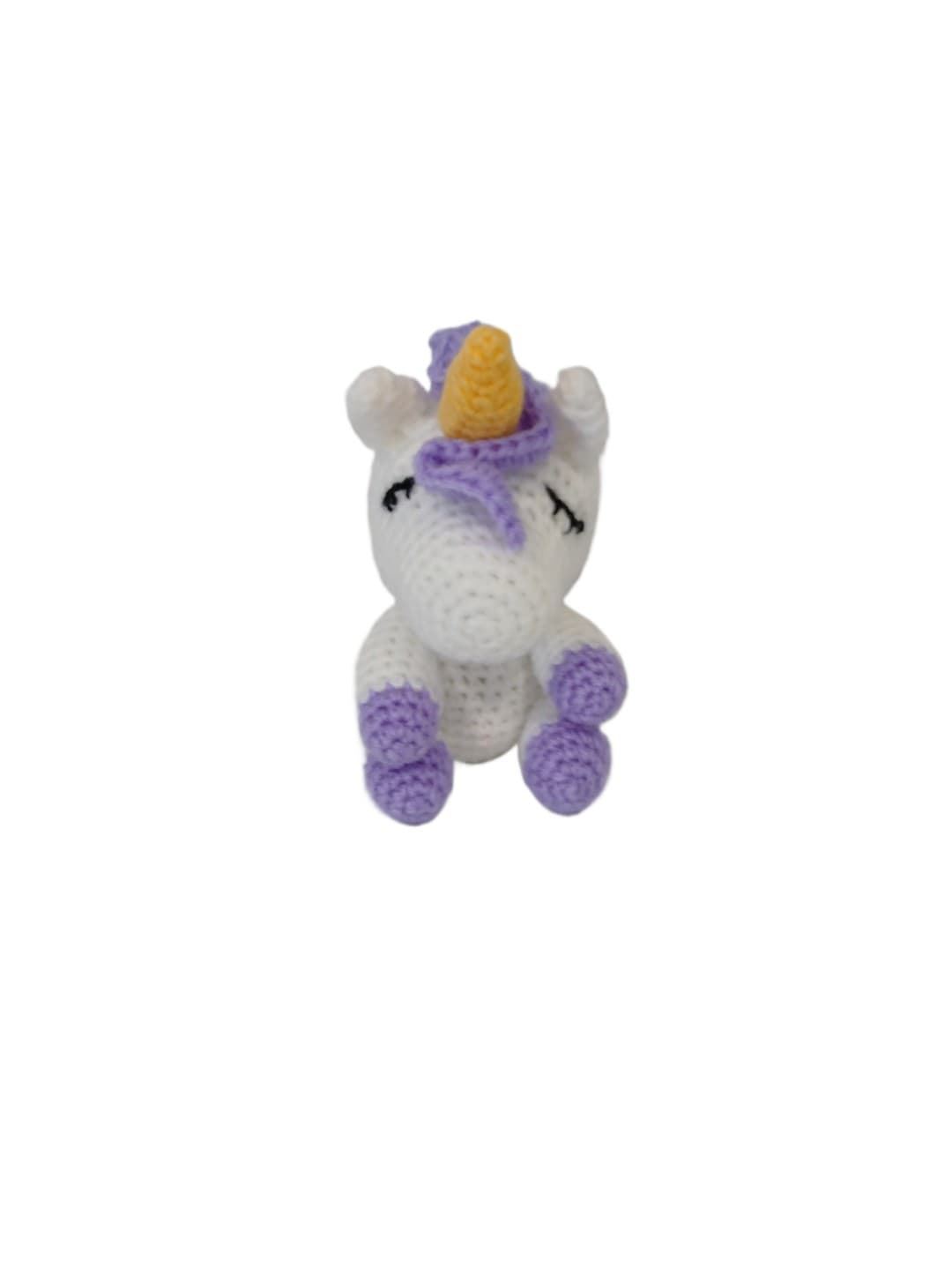 Peluche unicornio hecho a mano a ganchillo (amigurumi). - Imagen 1