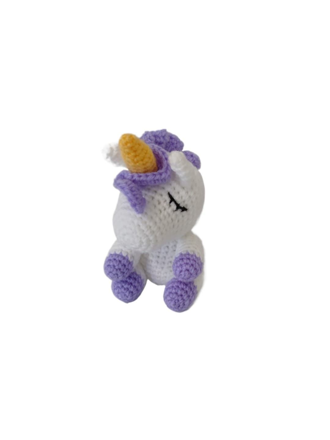 Peluche unicornio hecho a mano a ganchillo (amigurumi). - Imagen 3