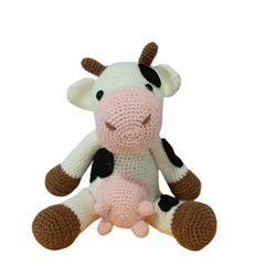 Peluche vaca hecha a mano a ganchillo (amigurumi). - Imagen 1