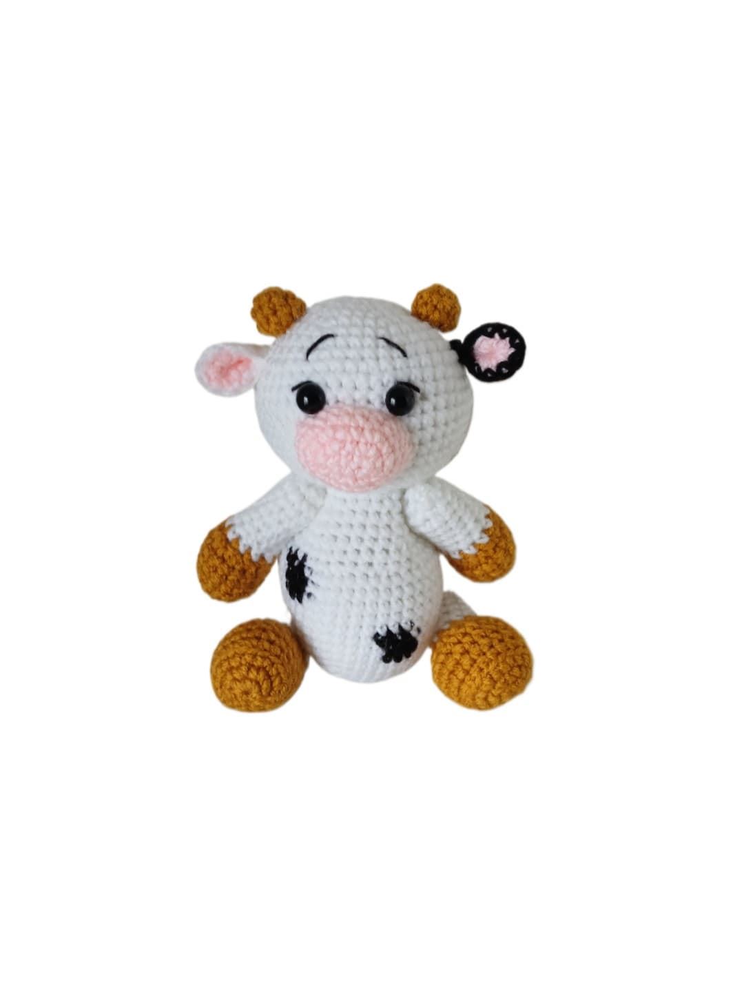 Peluche vaca hecho a mano a ganchillo (amigurumi). - Imagen 1