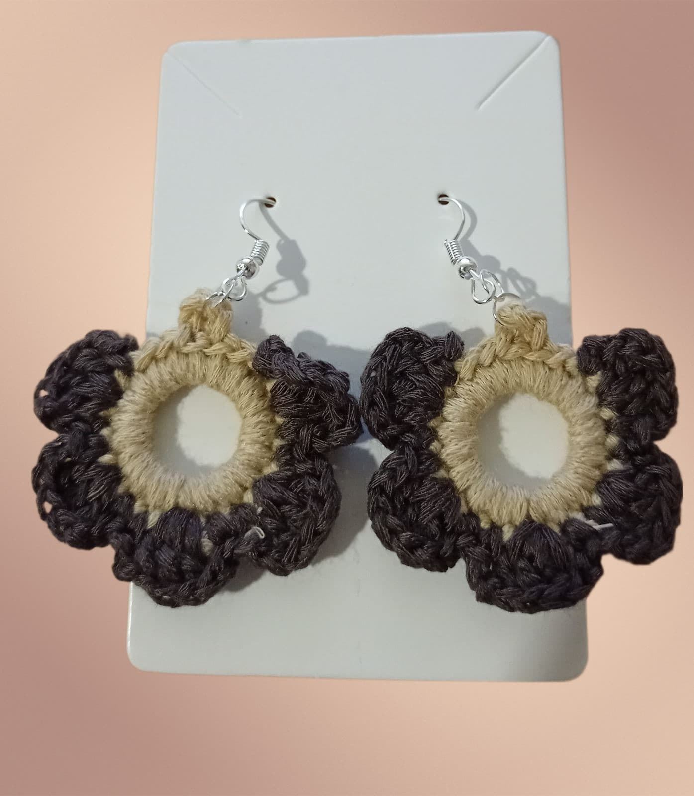 Pendientes flor marrón beige 5 cm - Imagen 1