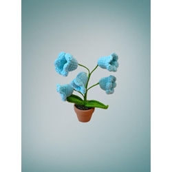 Planta con tarro barro 5 flores azul hecha a mano a ganchillo (amigurumi). - Imagen 1