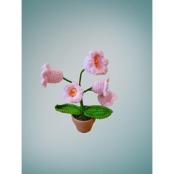 Planta con tarro barro 5 flores rosas hecha a mano a ganchillo (amigurumi). - Imagen 1