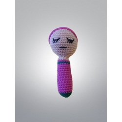 Sonajero niño con gorro rosa fucsia y verde hecho a mano a ganchillo (amigurumi) - Imagen 1